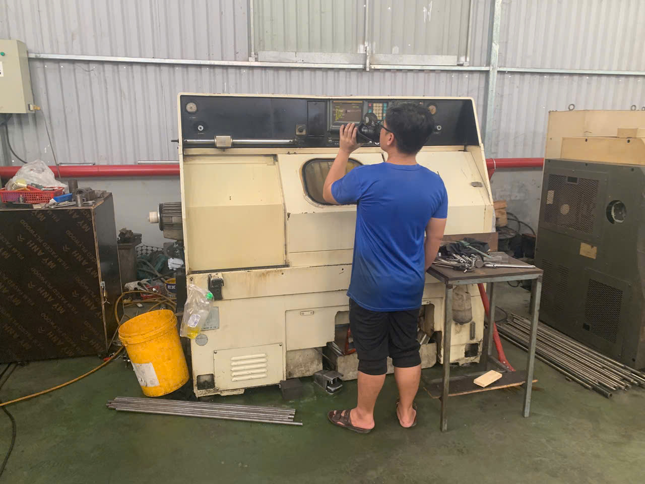 CNC lathing machine 3